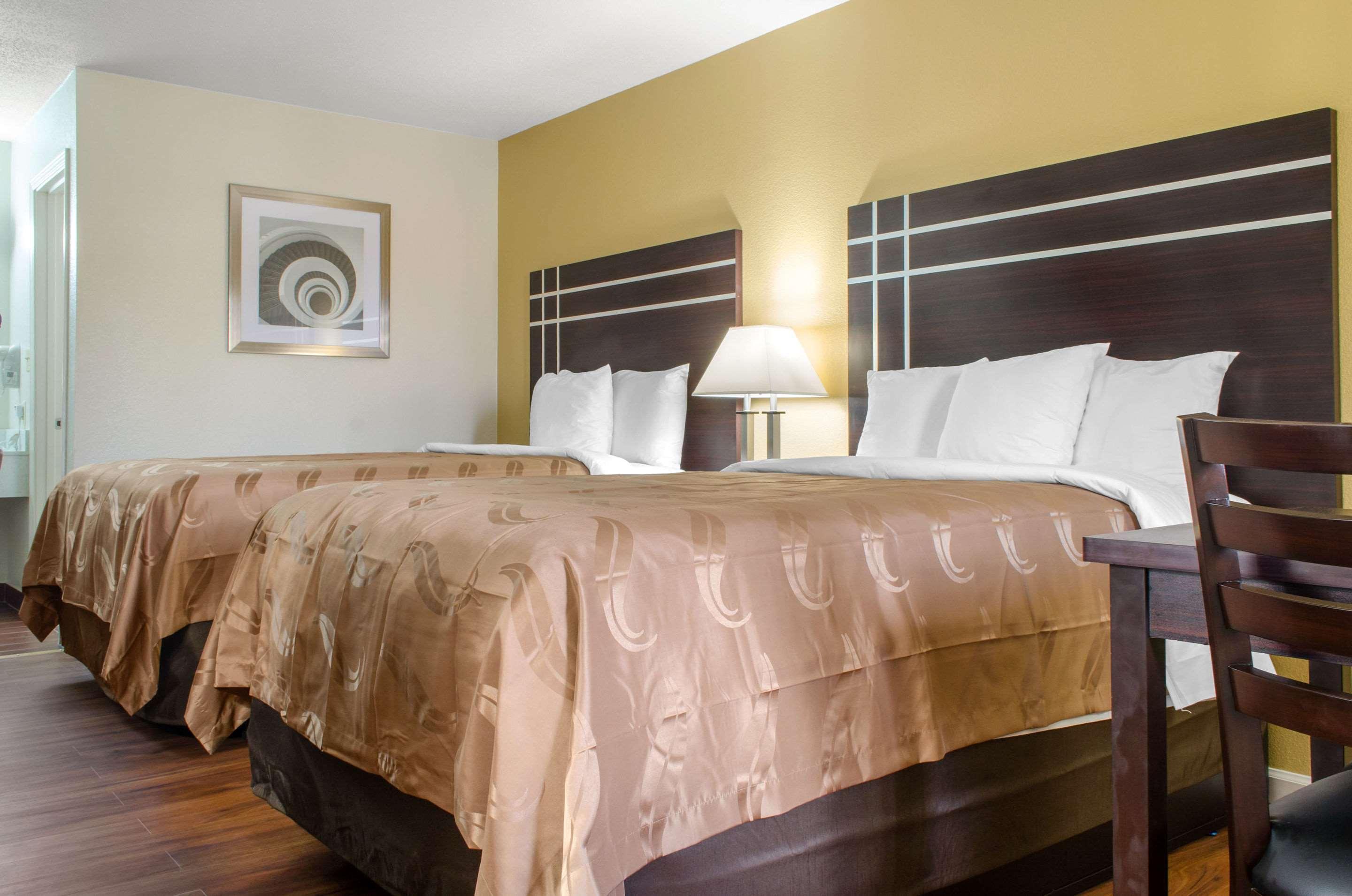 Quality Inn McComb Esterno foto