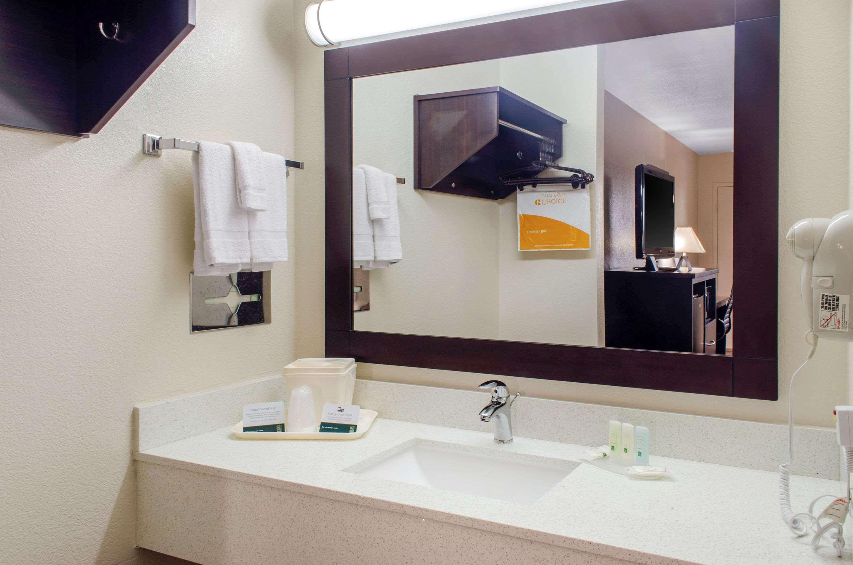 Quality Inn McComb Esterno foto