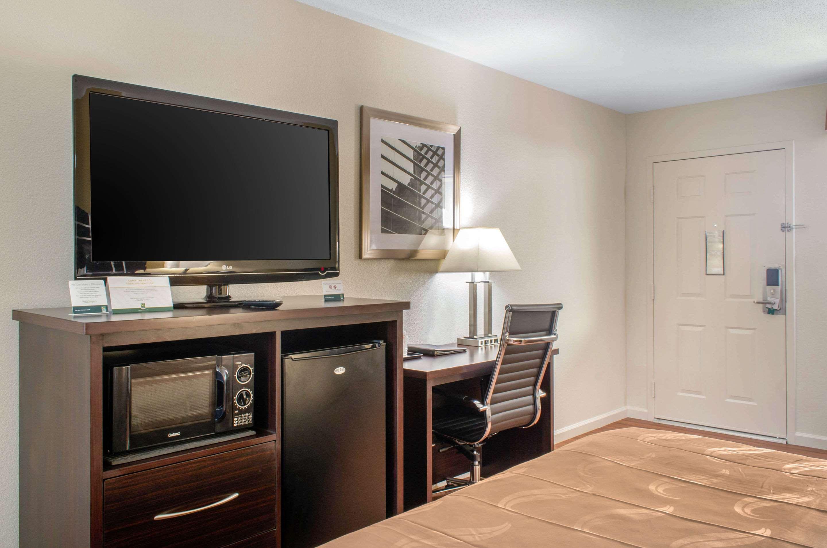 Quality Inn McComb Esterno foto