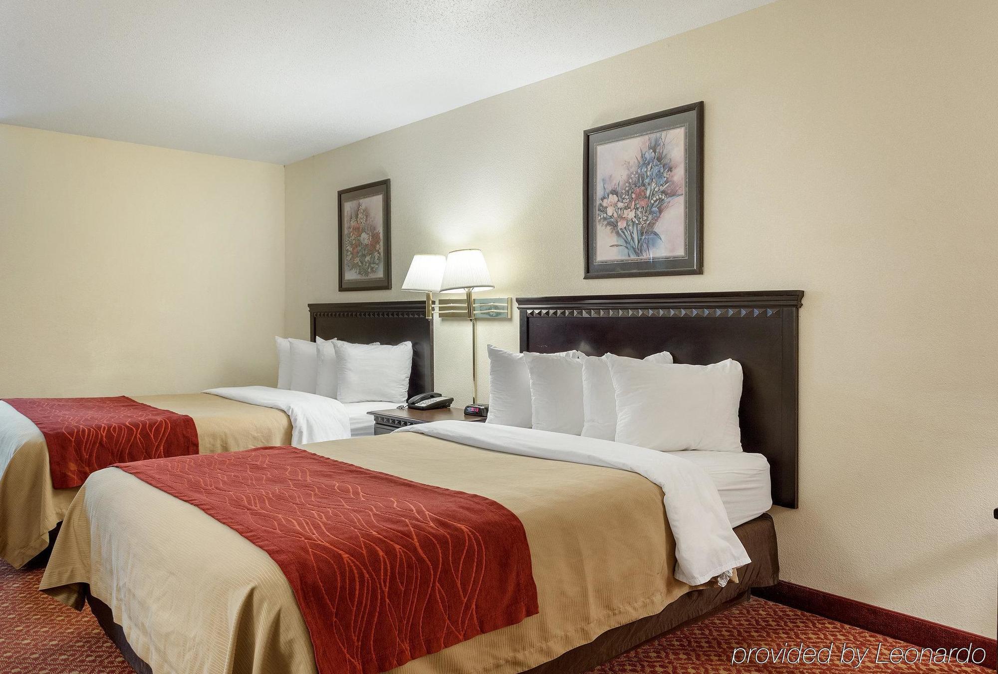 Quality Inn McComb Esterno foto