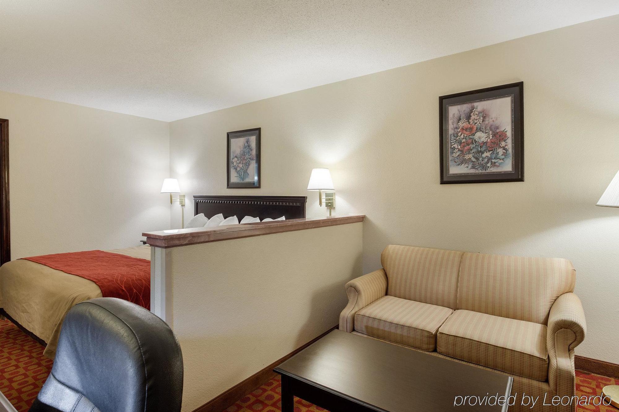 Quality Inn McComb Esterno foto