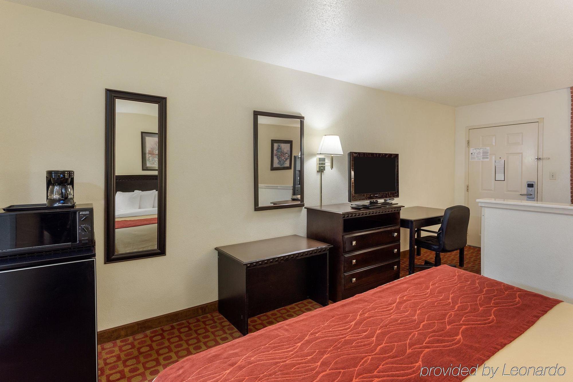 Quality Inn McComb Esterno foto