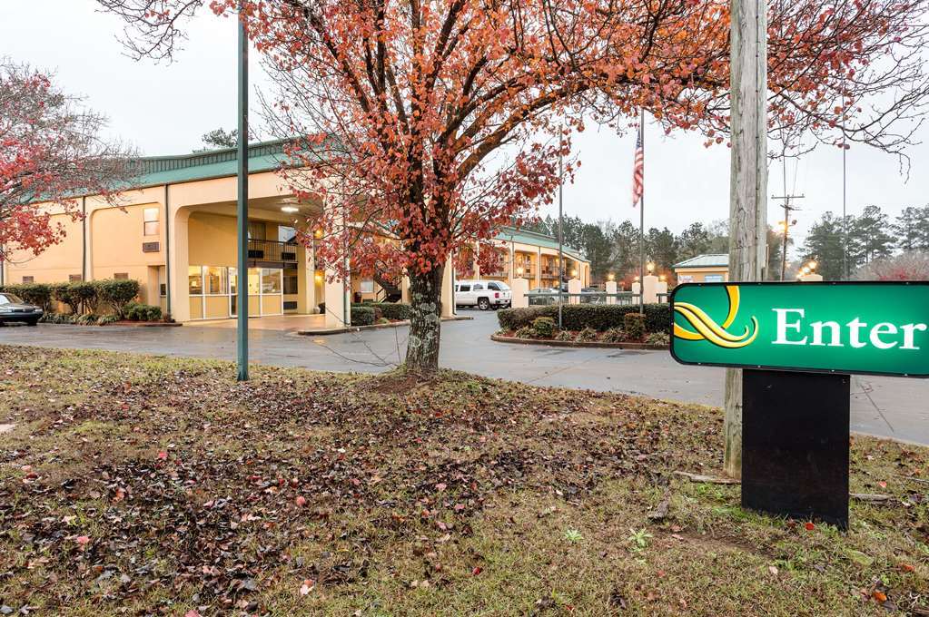 Quality Inn McComb Esterno foto