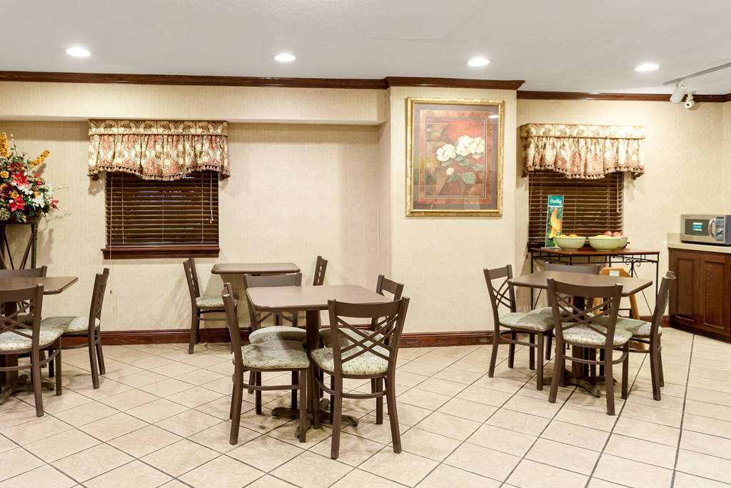 Quality Inn McComb Ristorante foto